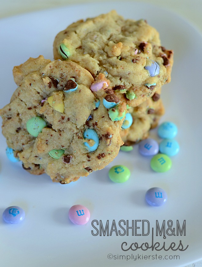 Smashed M&M Cookies | oldsaltfarm.com