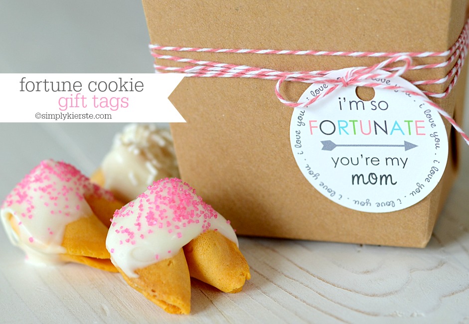 Fortune Cookie Gift Tags & Free Printable {Mother’s Day and Friendship}