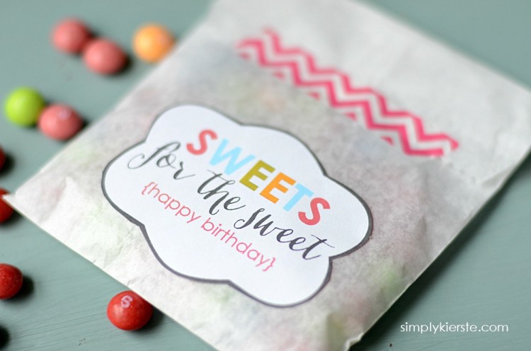 Sweets for the Sweet Friend Gift Idea & Free Printable | oldsaltfarm.com