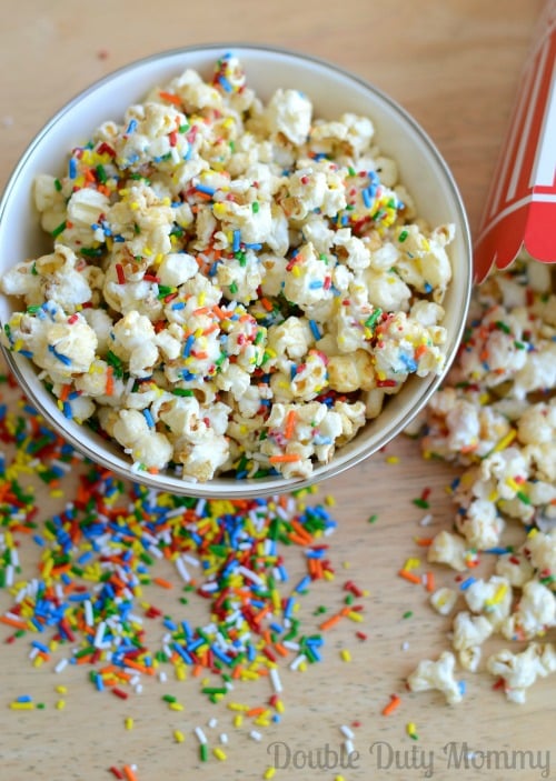 15 Fun & Fabulous Popcorn Recipes | oldsaltfarm.com