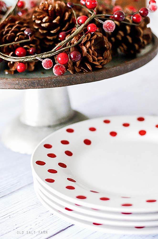 DIY Polka Dot Christmas Plates