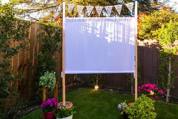 How to make an outdoor movie screen