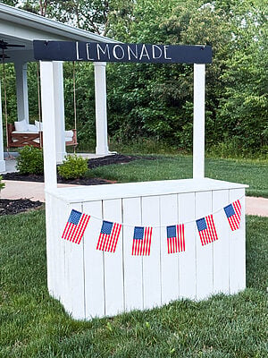 DIY Lemonade Stand