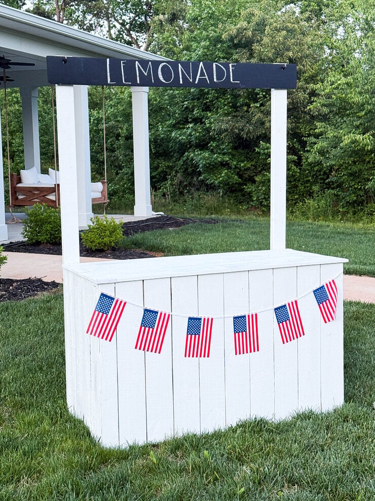 DIY Lemonade Stand