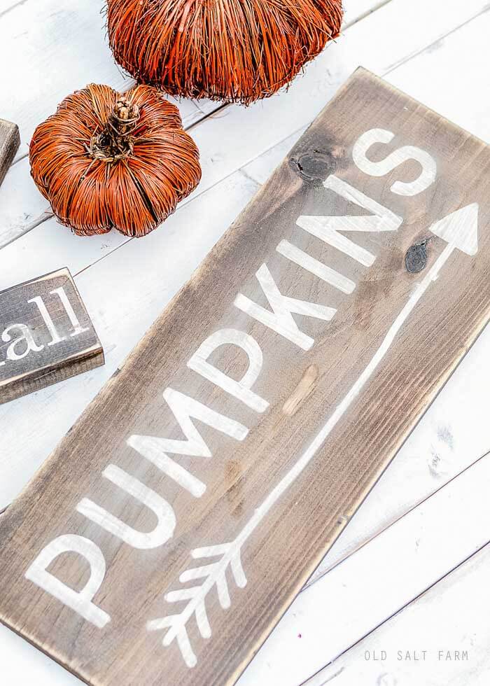 DIY Fall Pumpkin Signs