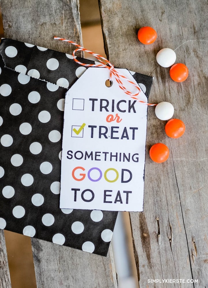 Trick-or-treat printable gift tags | oldsaltfarm.com