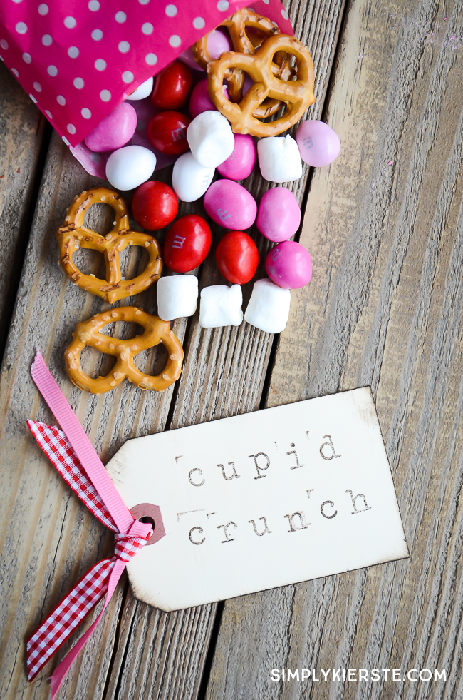 Cupid Crunch Trail Mix |Valentine's Day Snack| oldsaltfarm.com