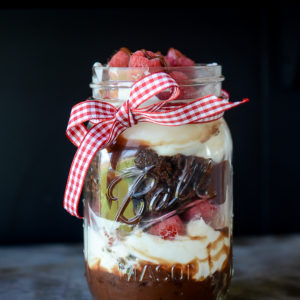 Chocolate Brownie Trifle in a Jar | oldsaltfarm.com