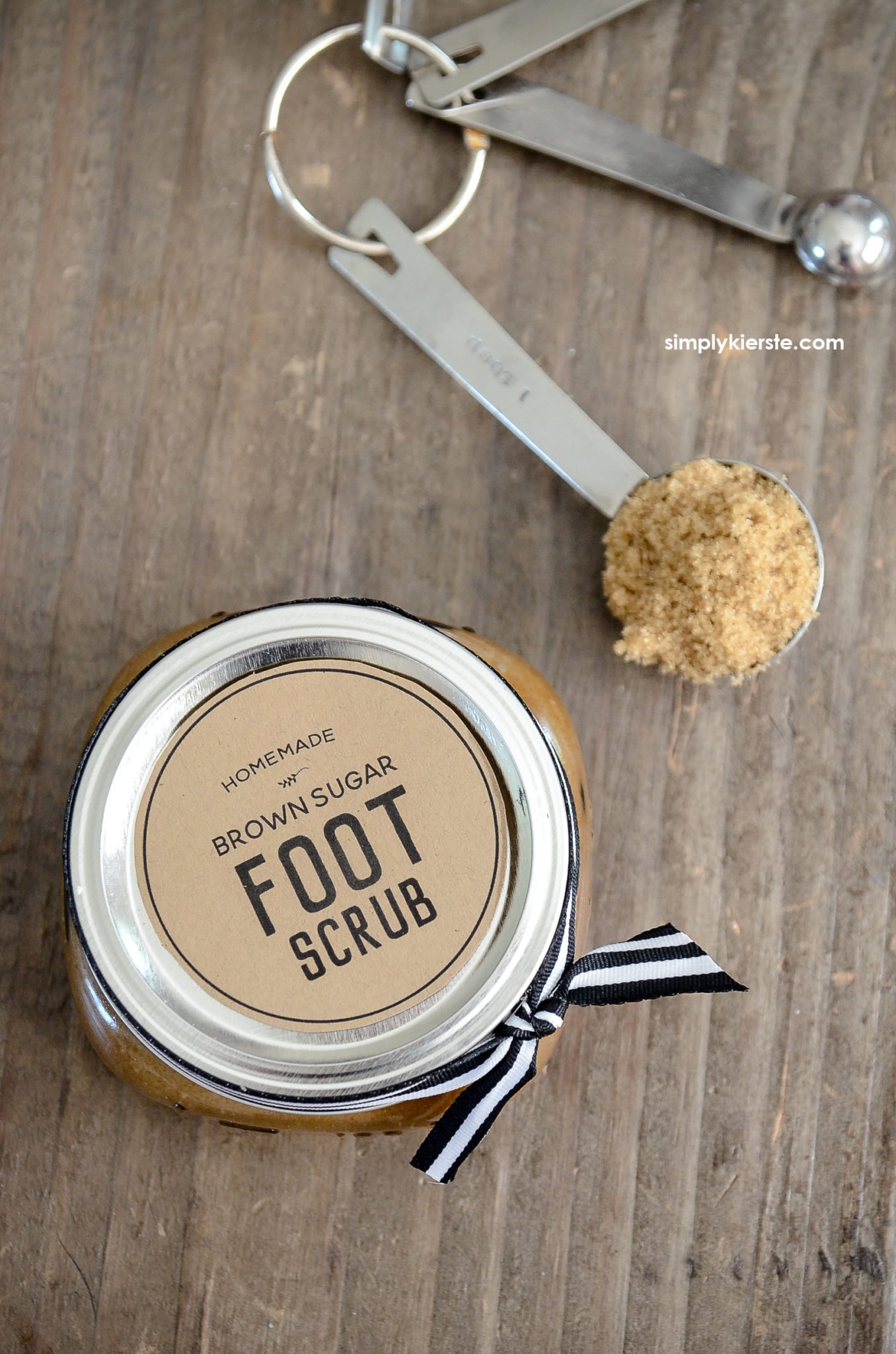 DIY Brown Sugar Foot Scrub Recipe