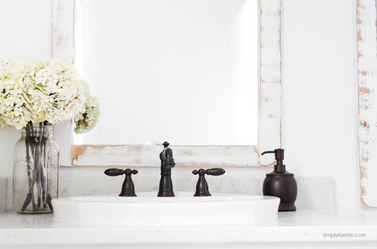 Farmhouse Bathroom | DIY Bathroom Mirrors | oldsaltfarm.com