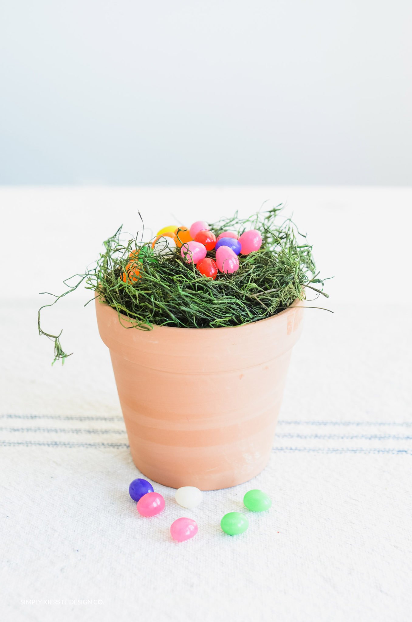 Magic Jelly Beans & Lollipop Garden | Easter Tradition | oldsaltfarm.com #eastertradition #jellybeans #easterideas #easterforkids