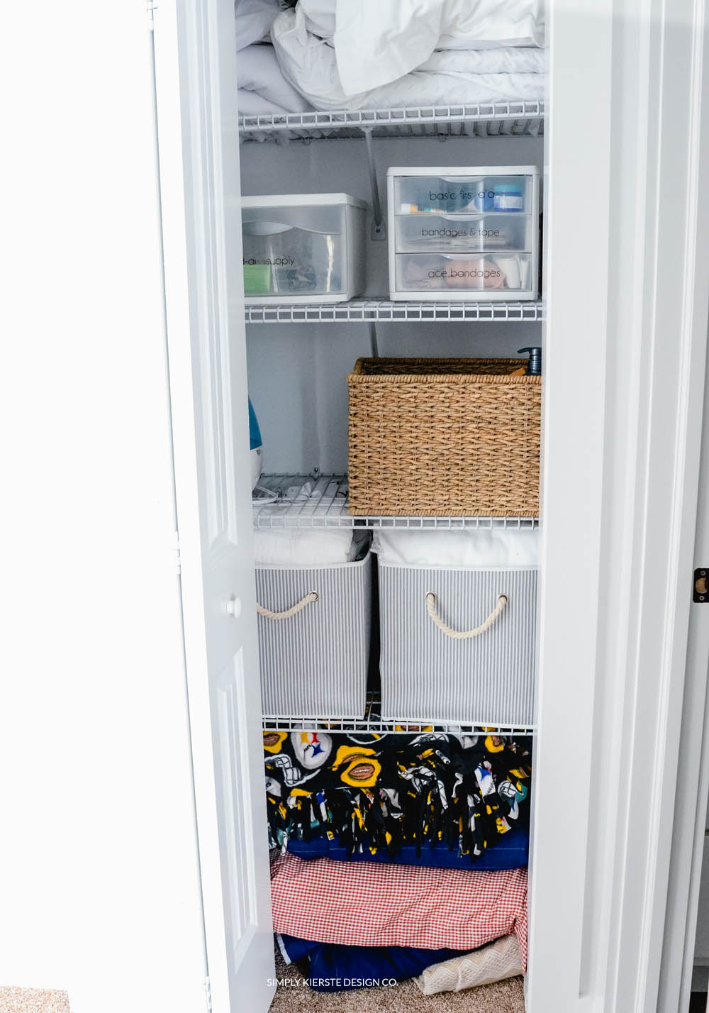 Linen Closet Makeover Organization | How to Organize Your Linen Closet