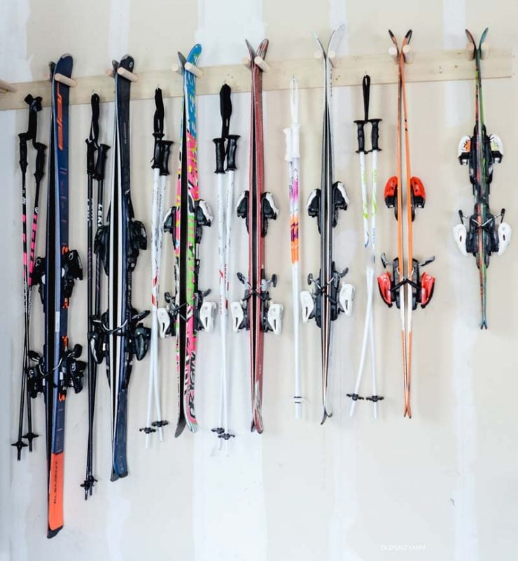 DIY Ski Storage Rack 