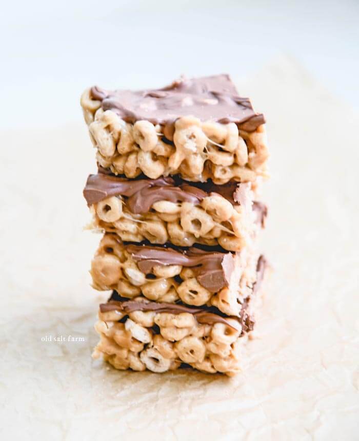 Chewy Chocolate Peanut Butter Cheerios Bars