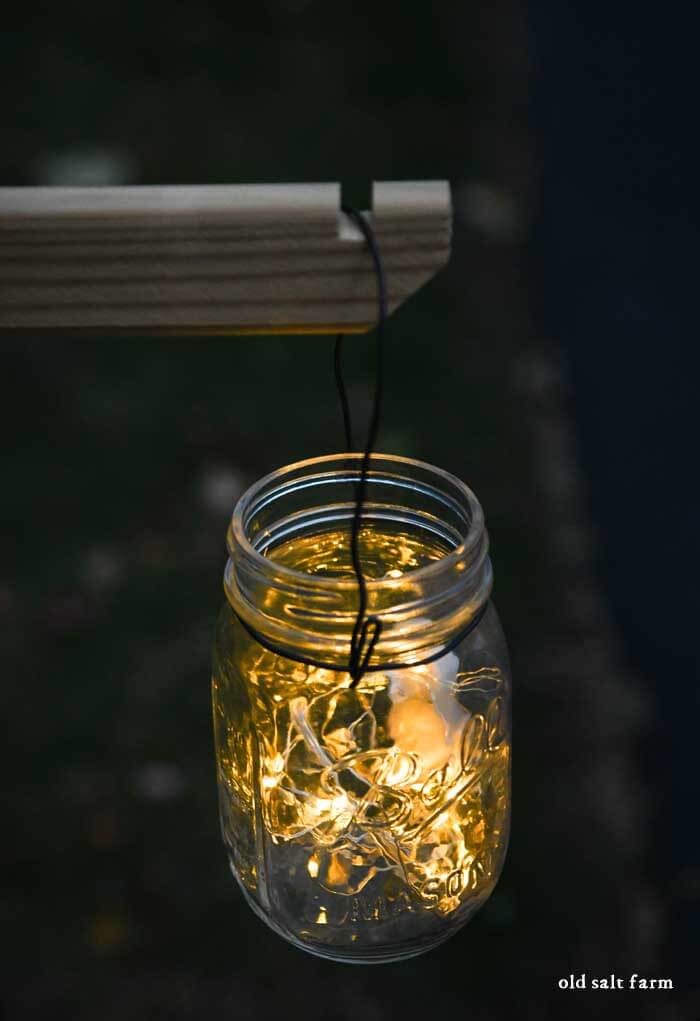 DIY Hanging Mason Jar Lanterns