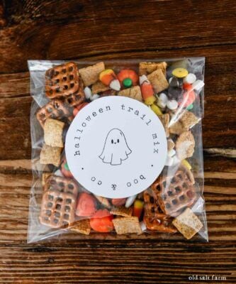 Halloween Trail Mix Recipe