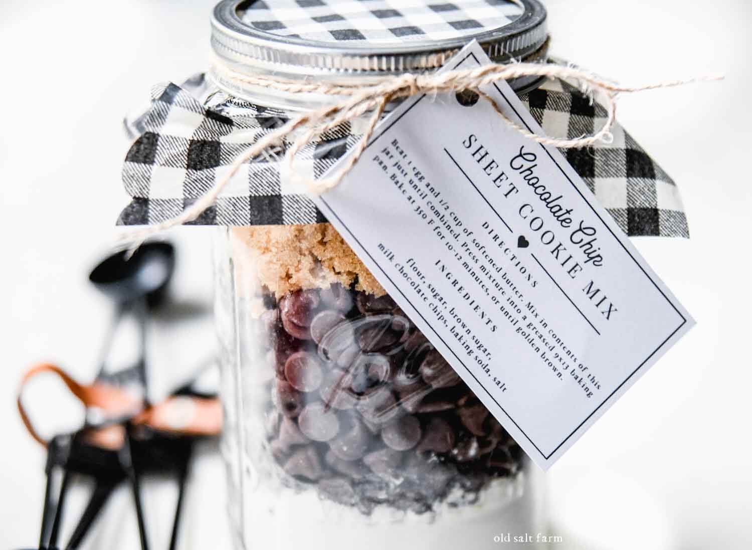 Chocolate Chip Cookie Mix In a Jar