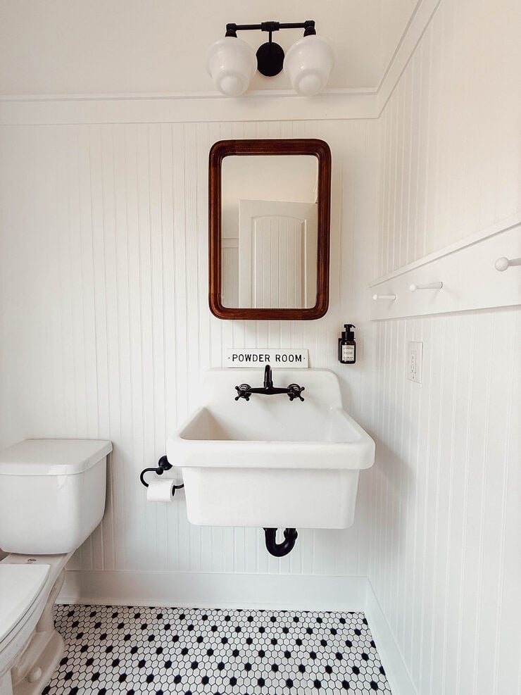 Ceramic Wall Sink Vintage Style