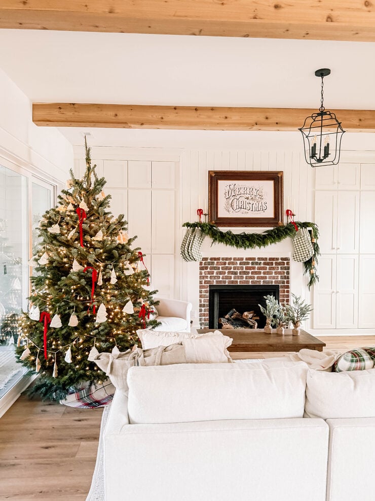 Cottage Christmas Decor Old Salt Farm