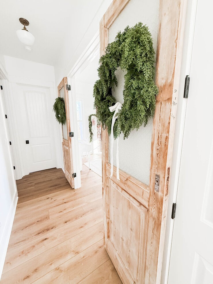 Cottage Christmas Library Old Salt Farm