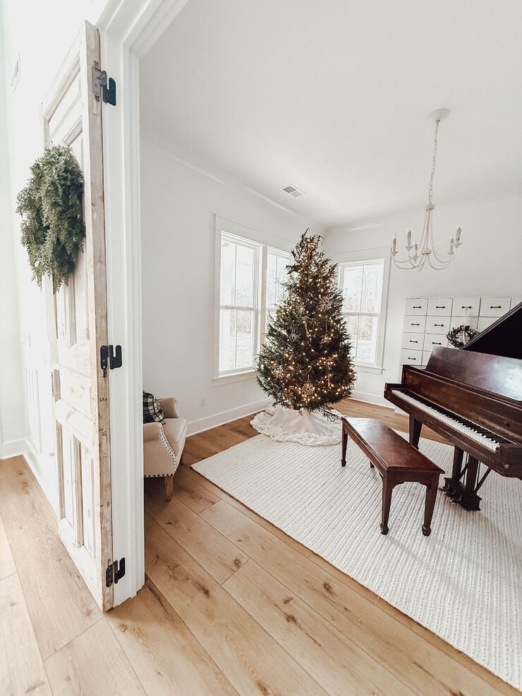 Cottage Christmas Decor Old Salt Farm