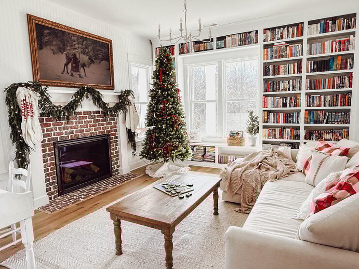 Cottage Christmas Library Old Salt Farm