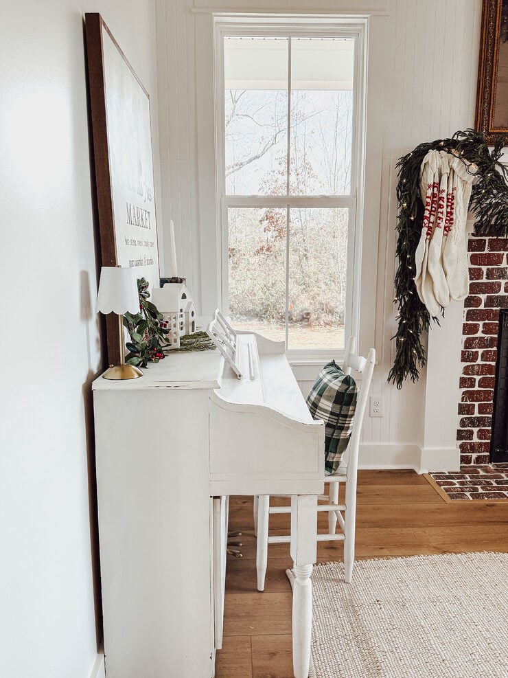 Cottage Christmas Library Old Salt Farm