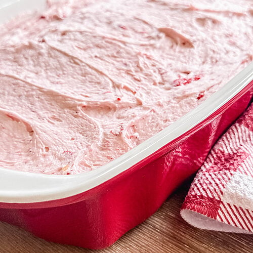 Strawberry Cake with Strawberry Cream Cheese Frosting