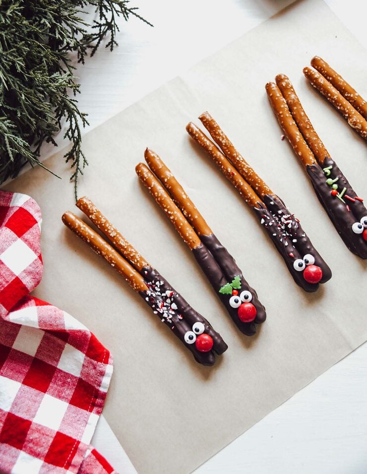 Reindeer Pretzels